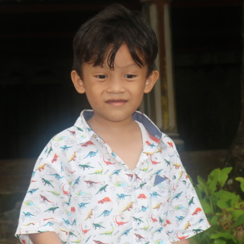 Syamil with his dyno shirt